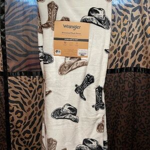 Wrangler Western Cowboy Hat and Boot Throw Blanket - Brown and White